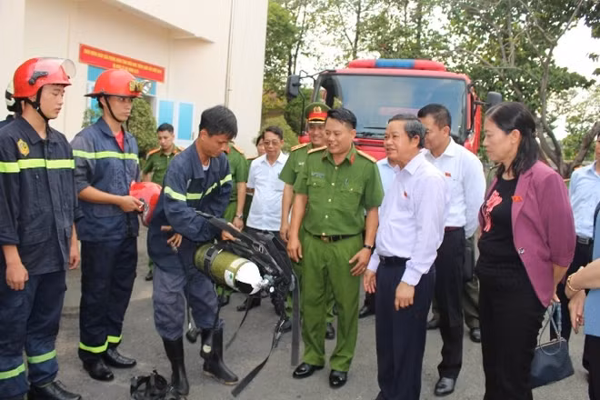 Đoàn giám sát của Quốc hội kiểm tra hoạt độnglực lượng chuyên nghiệp tại Công an TP. Biên Hòa, Đồng Nai
