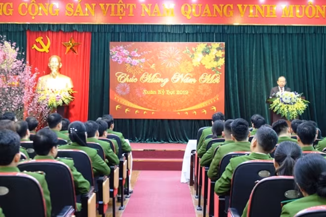 Phó Thủ tướng Thường trực Trương Hòa Bình phát biểu tại buổi thăm, chúc Tết Cục CSĐT tội phạm về ma túy