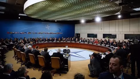 Hội nghị Ngoại trưởng NATO.