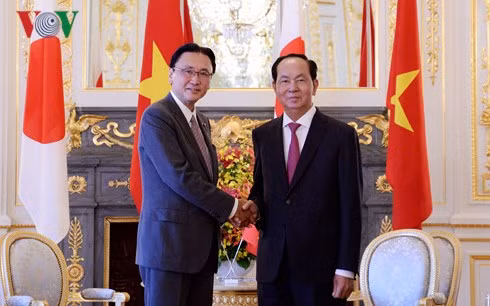 Chủ tịch nước Trần Đại Quang và Chủ tịch Ủy ban điều hành Hạ viện Nhật Bản Keiji Furuya.
