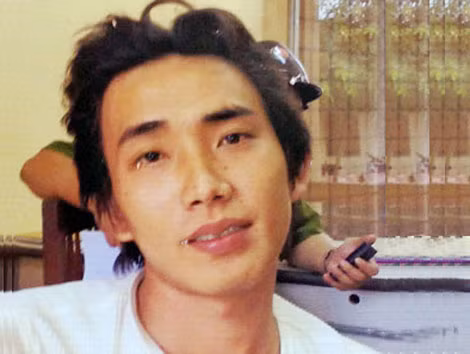Trình Kim Sang, tự Sang “sầu”.