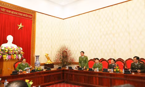 Thiếu tướng Trần Văn Vệ, Phó Tổng cục trưởng Tổng cục Cảnh sát công bố Quyết định thành lập Ban tổ chức Hội thi.