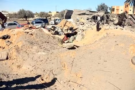 Một phần cảnh đổ nát sau cuộc không kích của Hoa Kỳ tại Libya.