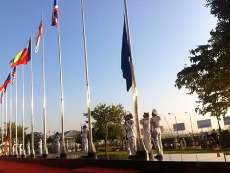 Lễ thượng cờ ASEAN tại TP Hồ Chí Minh.