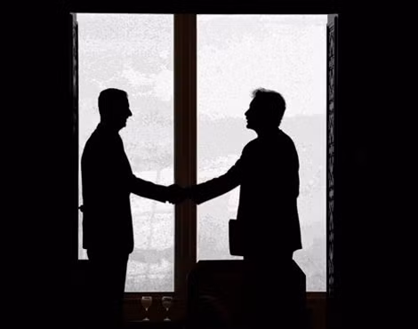 Cựu Thứ trưởng Ngoại giao Mỹ William Burns đã bí mật nói chuyện với Tổng thống Syria Bashar al-Assad.
