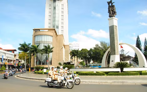 Trong những năm qua, nhiều nguồn vốn đầu tư vào vùng Tây Nguyên đã làm thúc đẩy sự phát triển kinh tế - xã hội vùng Tây Nguyên.