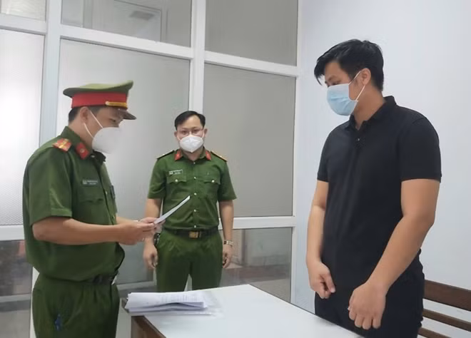 Cơ quan Công an thực hiện lệnh bắt giam Nguyễn Lâm Mạnh