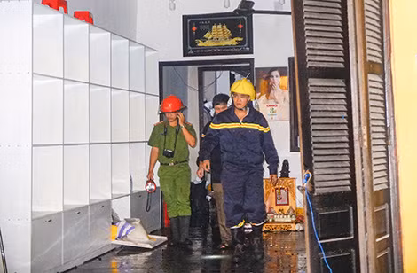 Nhờ được phát hiện kịp thời nên rất may đám cháy không lan rộng.