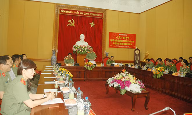 Toàn cảnh buổi gặp mặt.