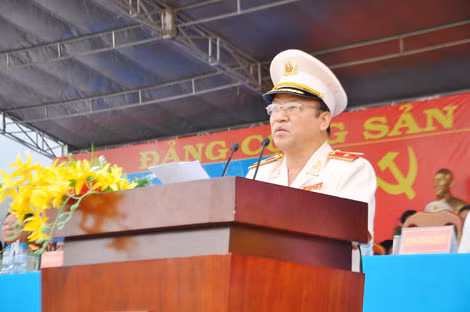 Thiếu tướng,GS.TS Trịnh Văn Thanh-Hiệu trưởng nhà trường lên đọc diễn văn khai mạc.