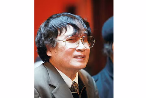 Nhà báo, nhà văn Trần Mai Hạnh.