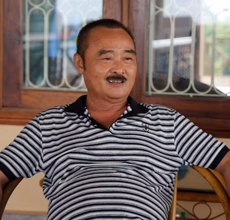 Vynaythong Souphanouvong (tên Việt là Nguyễn Văn Chính).