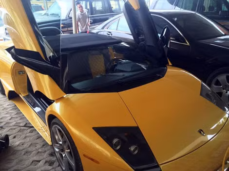 Chiếc “siêu xe” Lamborghini Murcielago đời 2008 có trị giá sau thuế khoảng 15 tỷ đồng.