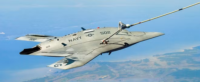 Đây là mẫu UAV được thiết kế đặc biệt để triển khai trên các tàu sân bay của Mỹ. Kho vũ khí của X-47B khá đa dạng từ các loại tên lửa đối đất, đối không cho đến bom thông thường và cả bom thông minh.