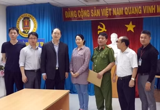 Bắt đối tượng truy nã quốc tế đặc biệt nguy hiểm lẩn trốn ở Hà Nội ảnh 3