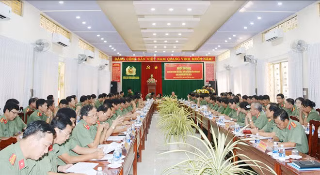 Các đại biểu tham dự Hội nghị.