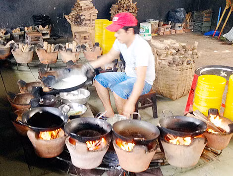 Bánh xèo ở miệt Châu Đốc, Tịnh Biên.