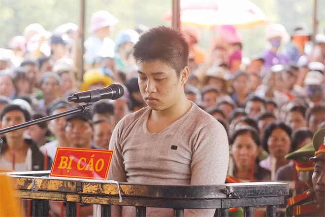 Bị cáo Châu Minh Nhân tại phiên xử lưu động sáng 12-4.