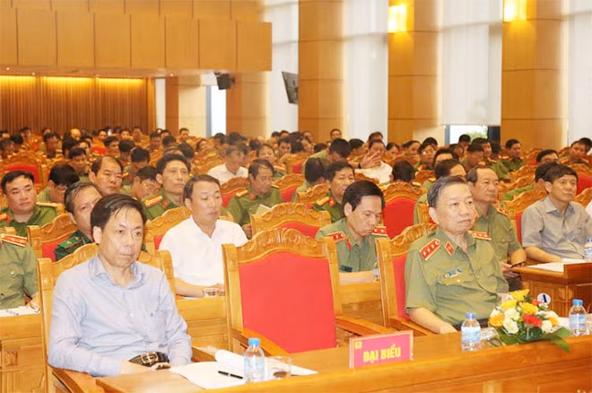 Các đại biểu tham dự Hội nghị.