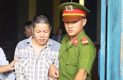 Nguyễn Văn Hiệp bị dẫn giải sau phiên Tòa Cấp cao. Nguyễn Văn Hiệp bị dẫn giải sau phiên Tòa Cấp cao.
