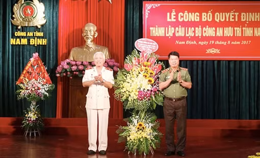 Công bố quyết định thành lập CLB Công an hưu trí Nam Định