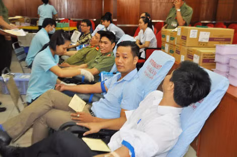 Một vài hình ảnh CBCS Công an tham gia hiến máu trong sáng 6/8 tại bệnh viện 30/4. Một vài hình ảnh CBCS Công an tham gia hiến máu trong sáng 6/8 tại bệnh viện 30/4.