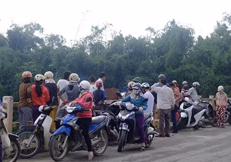 Cầu Hòa Đông nơi cô gái trẻ gieo mình xuống sông.