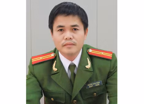 Thiếu tá Nguyễn Xuân Thắng.