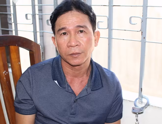 Đối tượng Đinh Trọng Bổn sau khi bị bắt giữ