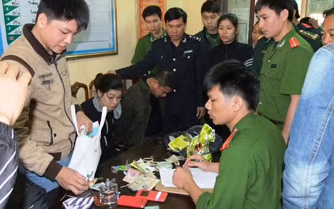 Bộ đội Biên phòng Hà Tĩnh phối hợp với lực lượng Công an tỉnh Hà Tĩnh khám phá một vụ vận chuyển ma túy.