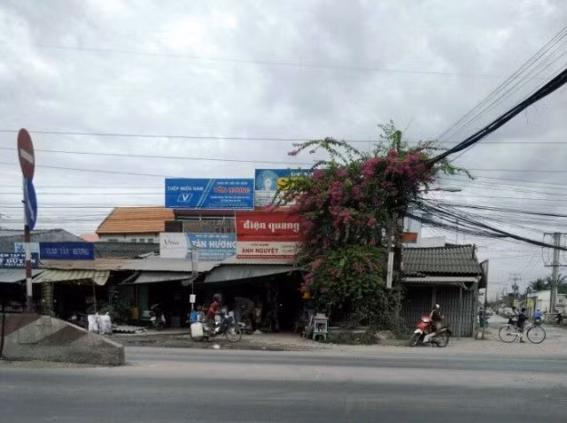 Cửa hàng điện gia dụng bị trộm đột nhập.