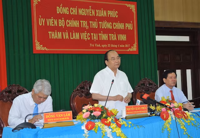 Thủ tướng Nguyễn Xuân Phúc thăm và làm việc tại Trà Vinh.