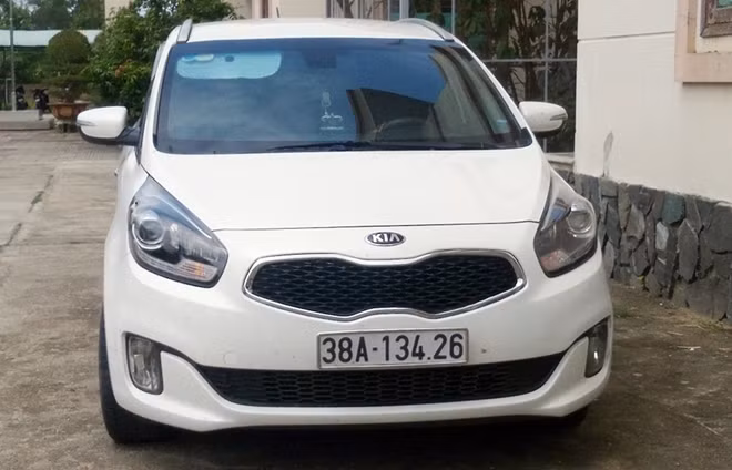Ôtô bị tạm giữ.