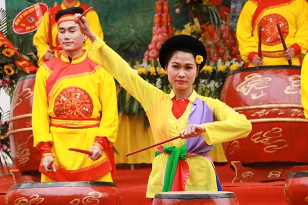 Những tiết mục văn nghệ lễ khai hội xuân Ngọa Vân năm 2016.