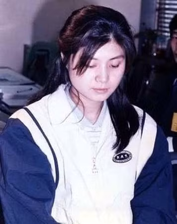 Kim Hyun-Hee bị thẩm vấn. Kim Hyun-Hee bị thẩm vấn.