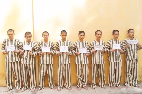 Các đối tượng tại cơ quan Công an.