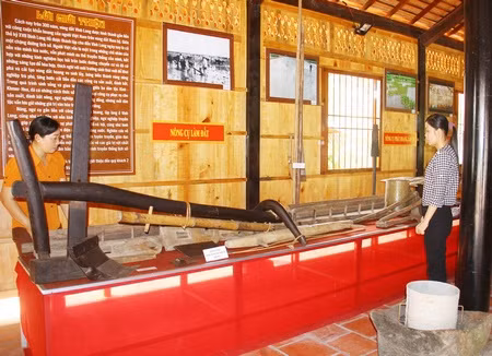 Ngư cụ được trưng bày tại Vĩnh Long. Ảnh: Báo Vĩnh Long