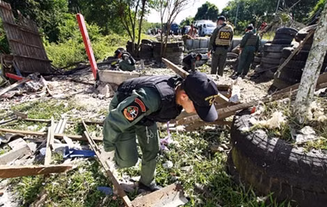 Quân đội Thái Lan đã có mặt tại hiện trường vụ nổ bom. (ảnh: Reuters).