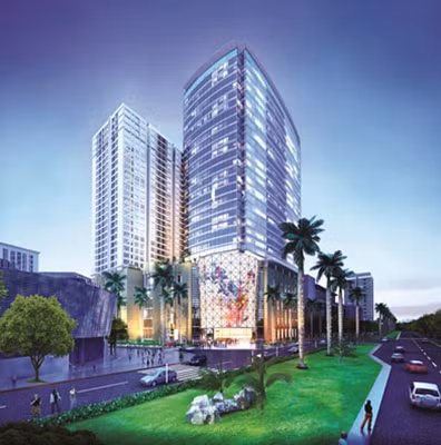 Center Nguyễn Chí Thanh nổi bật trên “con đường đẹp nhất Việt Nam”.