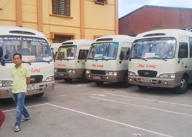 Nhiều nhà xe chạy tuyến cố định Huế - Đà Nẵng gặp khó do bị xe khách hoạt động trá hình cạnh tranh.