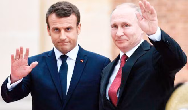 Tổng thống Putin thăm Pháp được coi là bước đệm giúp tái khởi động mối quan hệ Moscow – Brussels. Nguồn: The Irish Times