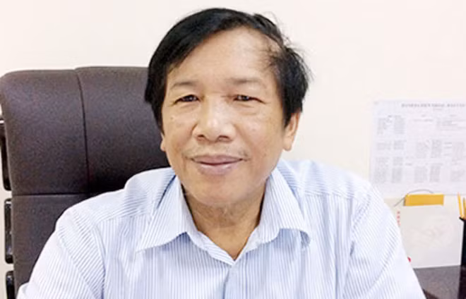 Nhà văn Khuất Quang Thụy.