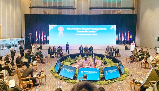 Các đại biểu dự Hội nghị hẹp Bộ trưởng Quốc phòng Hiệp hội các nước Đông Nam Á (ADMM Retreat) . Ảnh: TTXVN