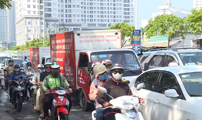Nếu chỉ thu phí ô tô như đề án thì rất khó hạn chế được người dân đi xe của họ vào trung tâm thành phố.