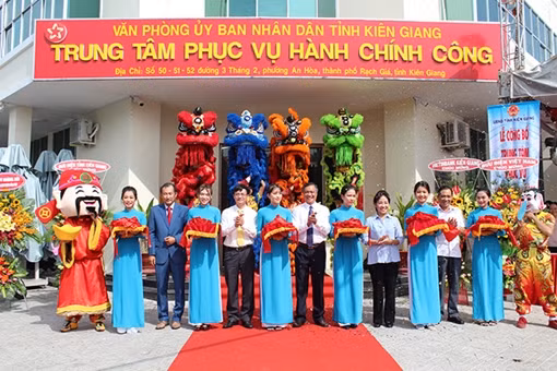 Tạm ngưng tiếp nhận hồ sơ trực tiếp tại Trung tâm Phục vụ hành chính công tỉnh Hậu Giang ảnh 2