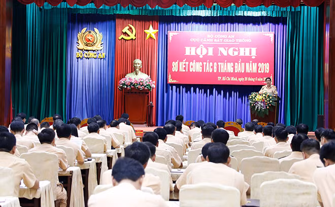 Toàn cảnh hội nghị.