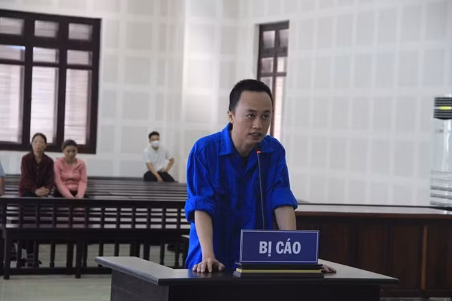 Đỗ Lê Vũ tại tòa.