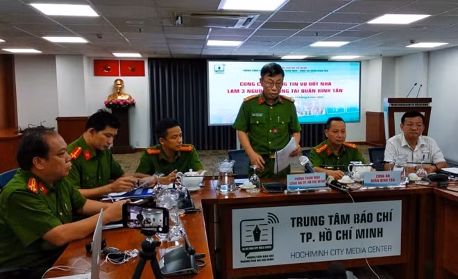 Thượng tá Nguyễn Thế Lâm, Phó Phòng tham mưu-Công an TP Hồ Chí Minh cung cấp kết quả điều tra ban đầu của vụ án.