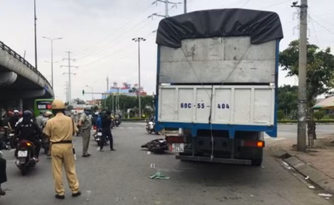 Hiện trường vụ TNGT khiến chị K tử vong, anh H bị thương nặng