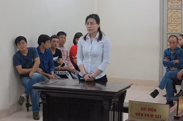 Bị cáo Vi tại phiên xử.